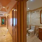 A Luxury Townhouse! *
