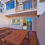 A Luxury Townhouse! Semesterbostad Costa Adeje (Tenerife)