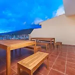A Luxury Townhouse! Semesterbostad *
