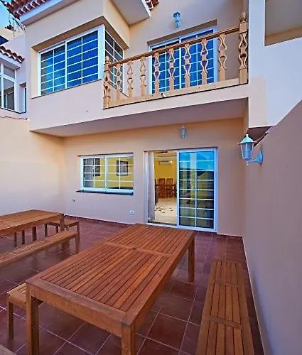 A Luxury Townhouse! Сasa de vacaciones Costa Adeje (Tenerife)