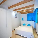 A Luxury Townhouse! Будинок відпочинку *