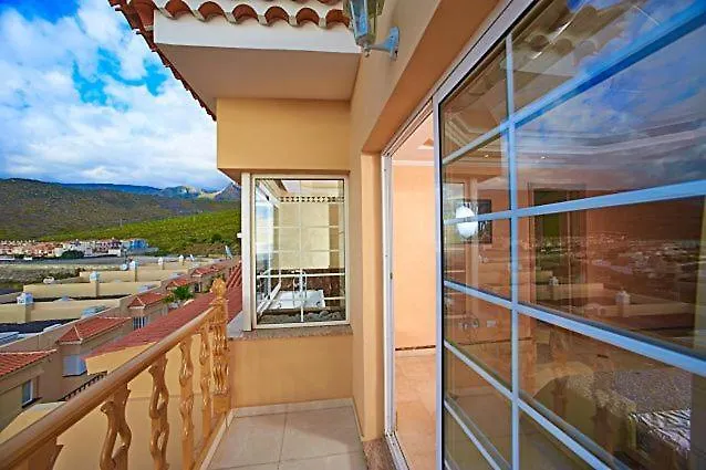 Semesterbostad A Luxury Townhouse!