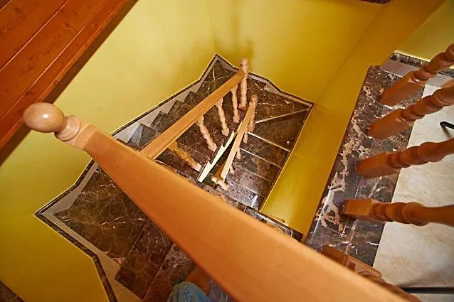 Будинок відпочинку A Luxury Townhouse! Адехе